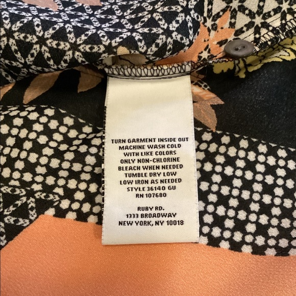 Ruby Rd.  Blouse - Picture 8 of 8